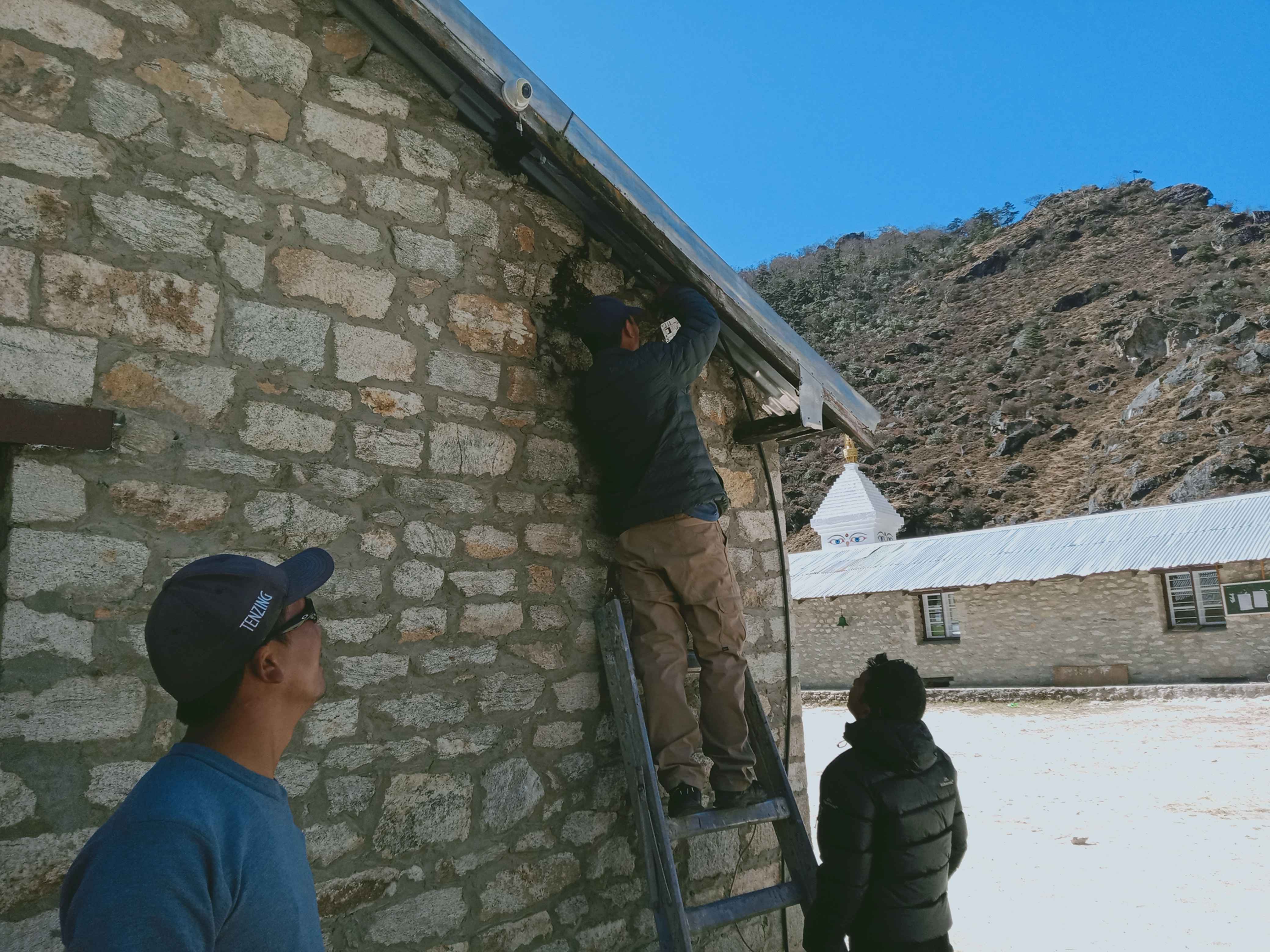 Everest Community Network