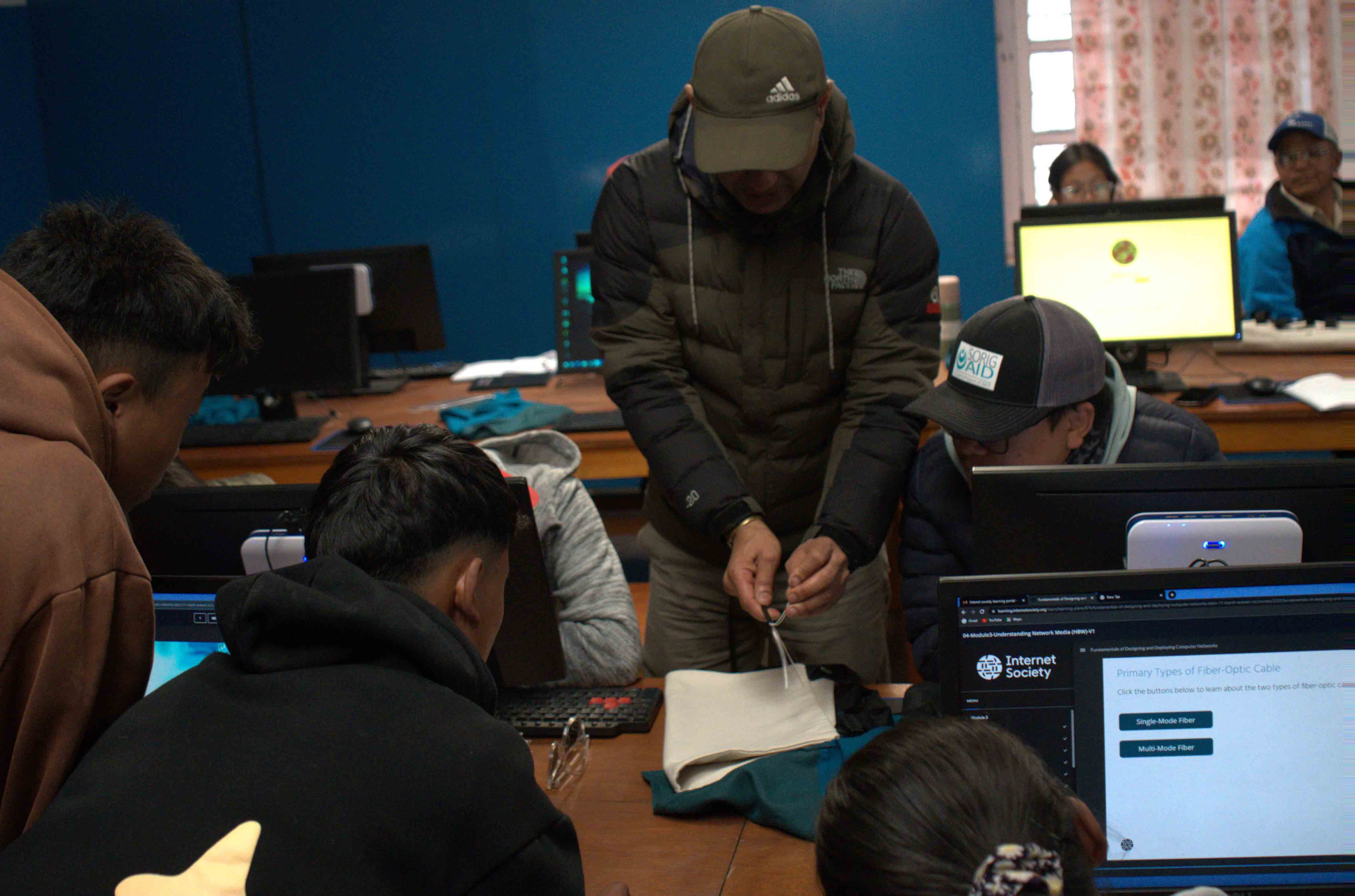 Deploying and Designing Computer and GPON Networks